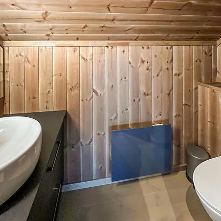 Holiday home Lovely In With Wifi Sjusjoen